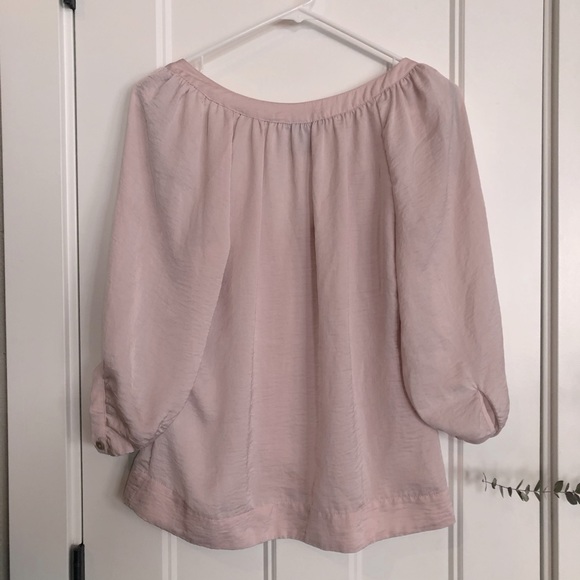 ⭐️💗(H&M) Dusty Pink Blouse - Picture 2 of 5